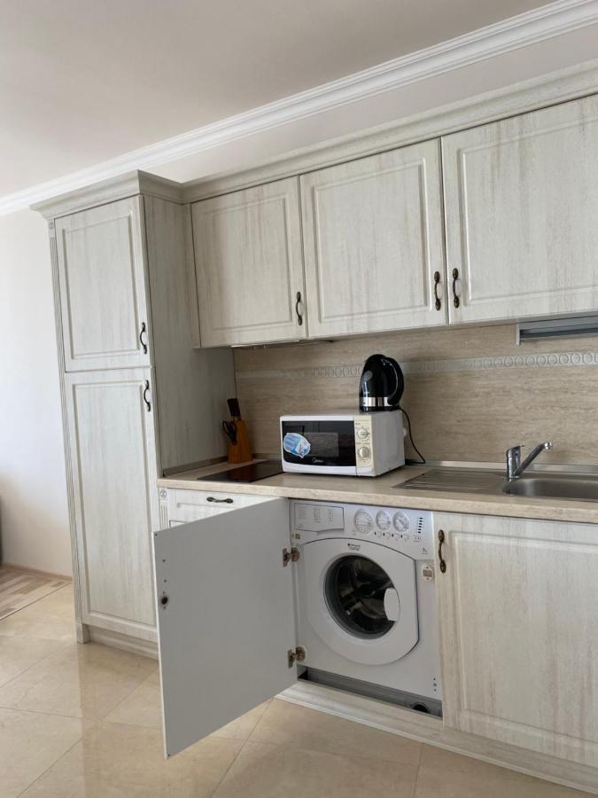 Private Super Apartments By Sea In Apart Hotel ! Pomorie Kültér fotó